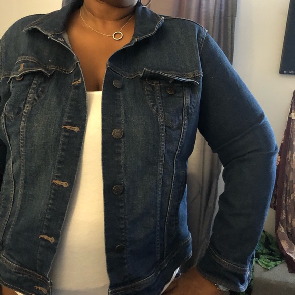 Old navy jean jacket - Picture 2 of 3